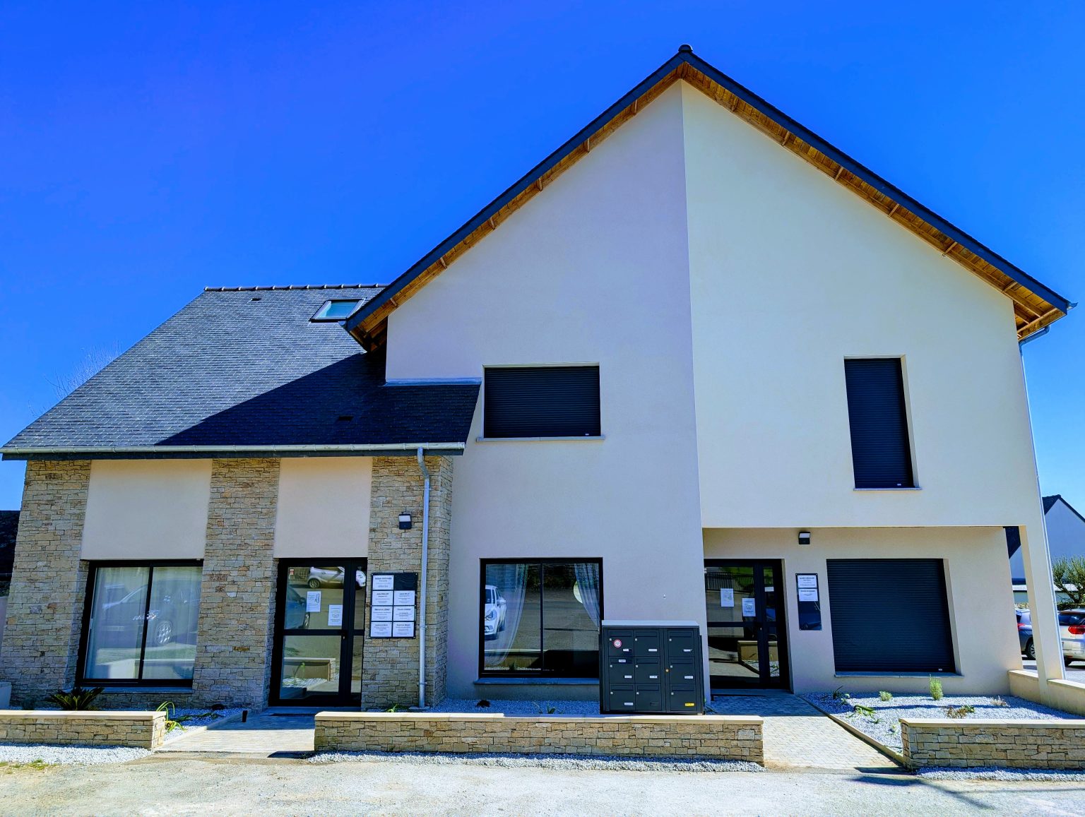 PXL_20260318_124835545-EFFECTS